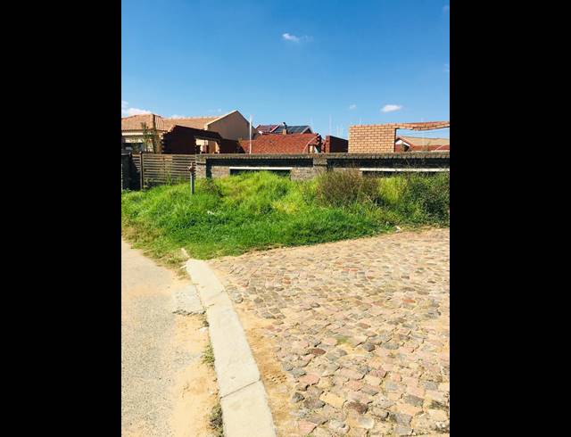 3 BEDROOM FREEHOLD FOR SALE IN KWA THEMA